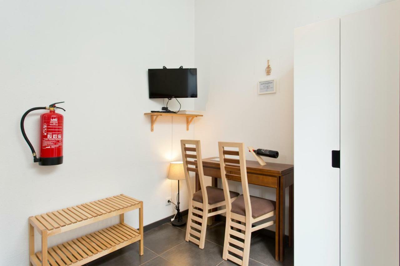 Host Wise - Cozy Quiet Flat - Trindade Station Apartment Porto Luaran gambar